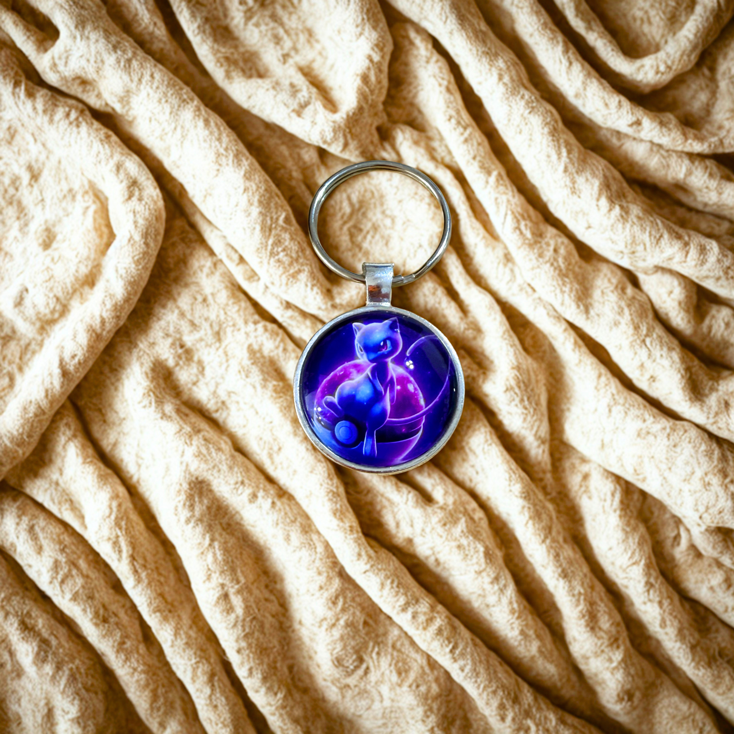 Porte-clés Cabochon – Mewtwo